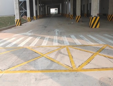 本地本地厂区道路标线施工