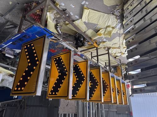 本地太阳能交通标牌的核心部件是电池,电池多久